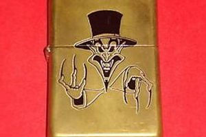 Gold Ringmaster Zippo |