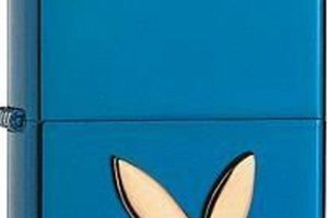 Luxury Gold Rabbit Head Zippo: Collector's Item |