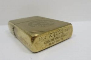 Vintage 1982 Brass Zippo Lighter Guide |