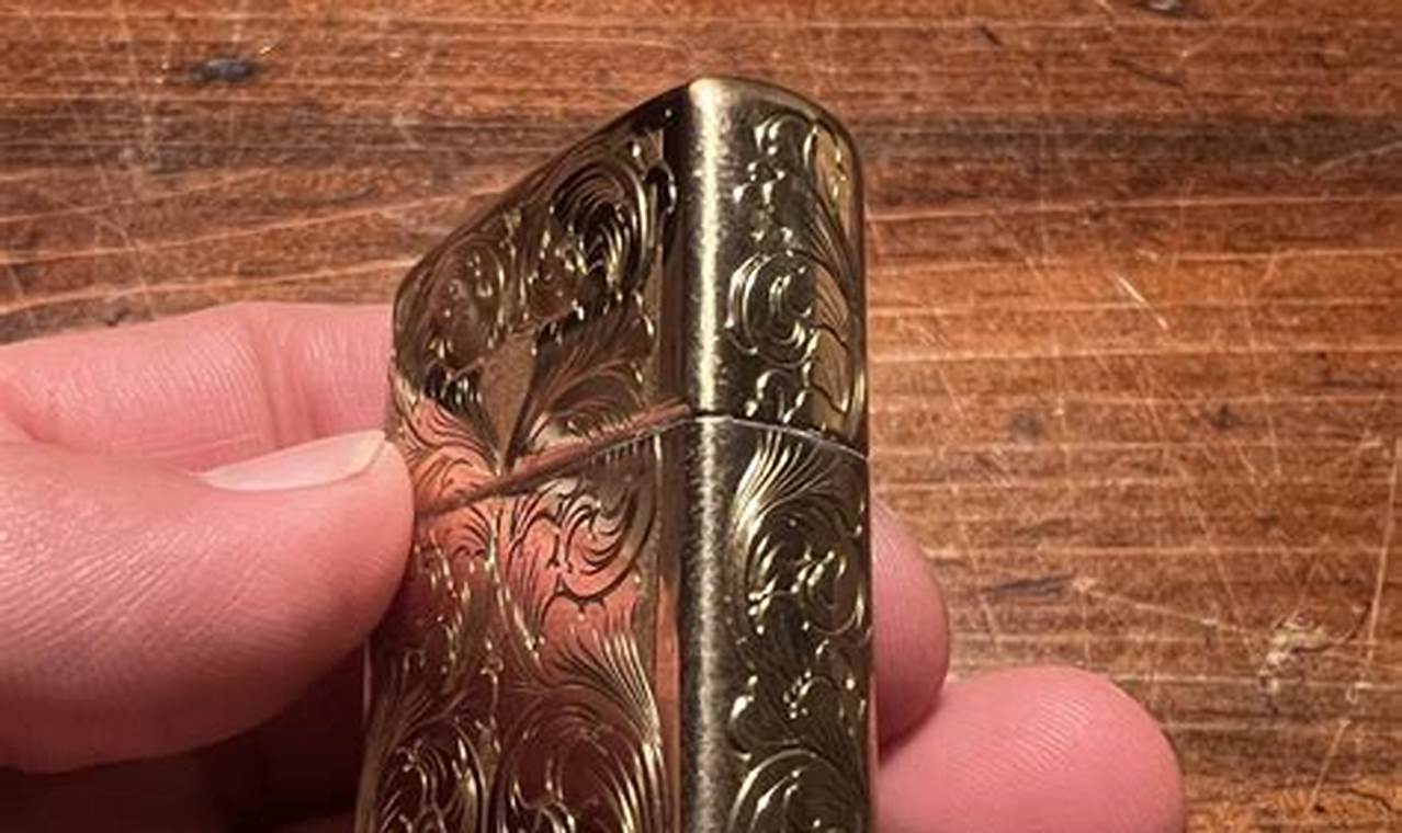 Skul Engraved Zippo |